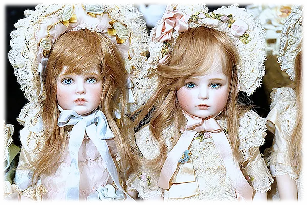 創作人形・アンティークドール・レプリカドールを銀座人形館は展示販売