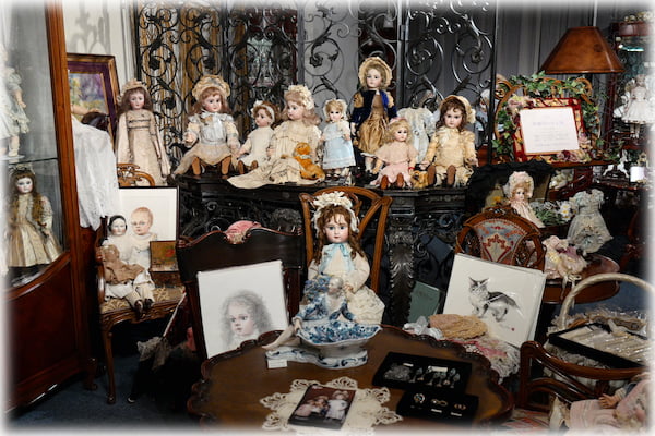 アンティークドール　「Bell-ringing doll」 ロイヤル ドルトン Tinkle Bell 陶人形